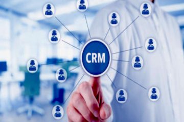 Un CRM est important au sein d'une entreprise cat il permet, entre autres, de connaître le client, ses besoins et de lui fournir des services sur-mesure.