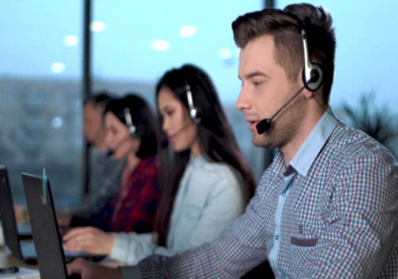 La permanence téléphonique est un moyen qu’ont les entreprises de satisfaire les clients, car cela implique une disponibilité et assistance constantes.