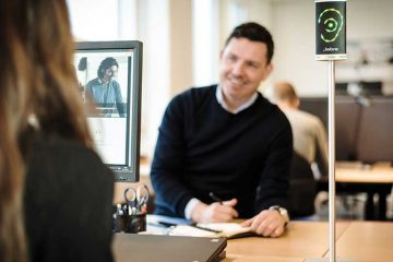 Le Jabra Noise Guide est l’outil à adopter si vous souffrez de lieu de travail bruyant. Avec IPCom Solutions, vous pouvez apporter le calme dans vos open spaces.